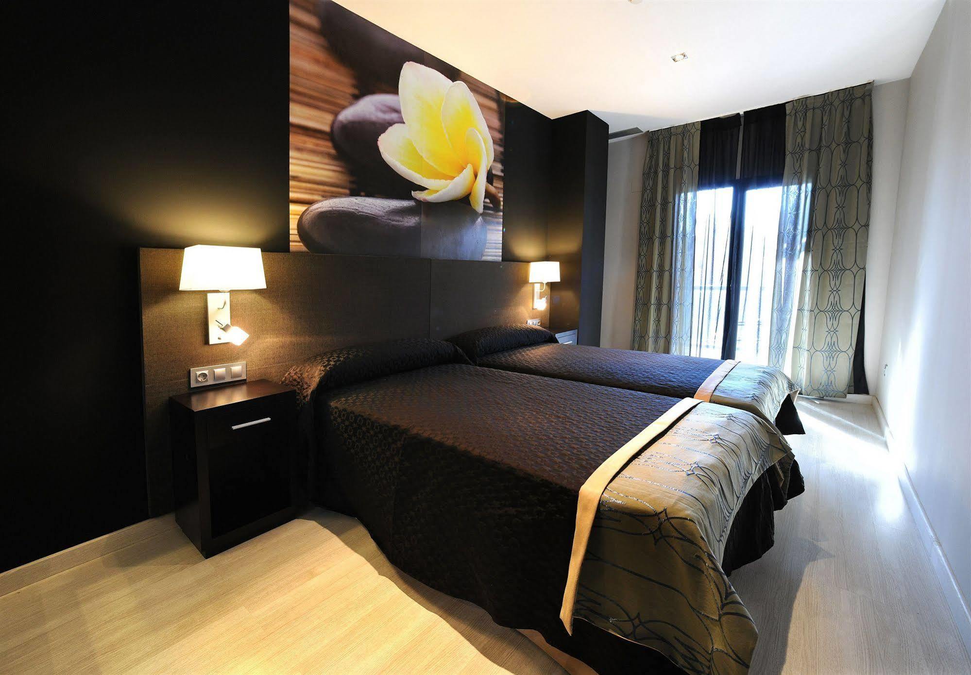 Leo Deluxe Punta Umbria (Adults Only) Lägenhet Exteriör bild