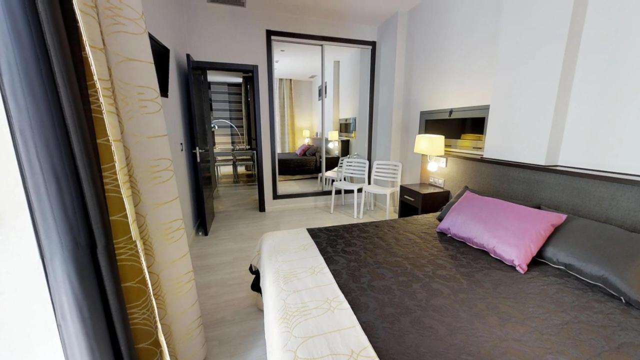 Leo Deluxe Punta Umbria (Adults Only) Lägenhet Exteriör bild