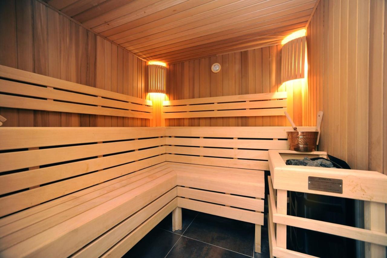 Leo Deluxe Punta Umbria (Adults Only) Lägenhet Exteriör bild