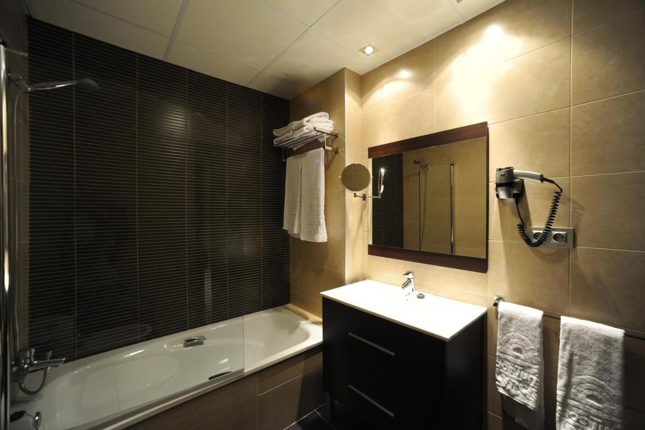 Leo Deluxe Punta Umbria (Adults Only) Lägenhet Exteriör bild