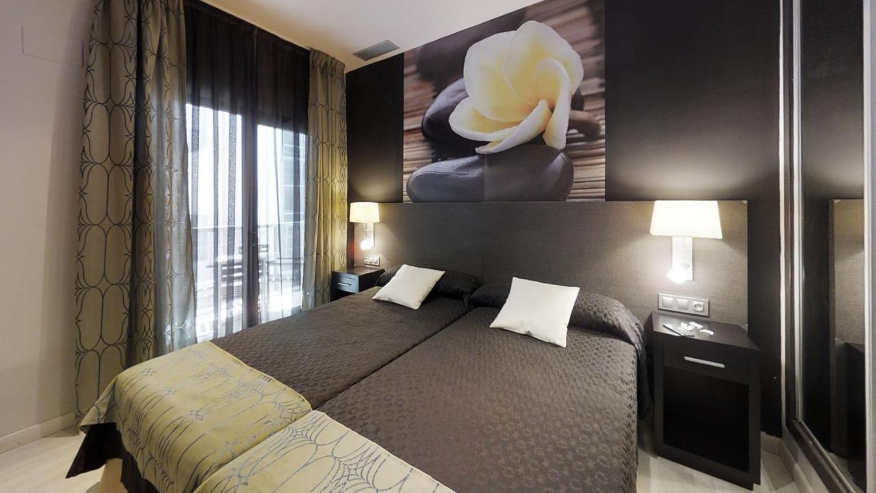 Leo Deluxe Punta Umbria (Adults Only) Lägenhet Exteriör bild